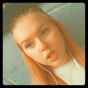 Meet your Posher, Alydia